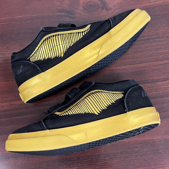 Vans Old Skool V Harry Potter Toddler Sneakers Black Gold Off The Wall 9 - Picture 8 of 9